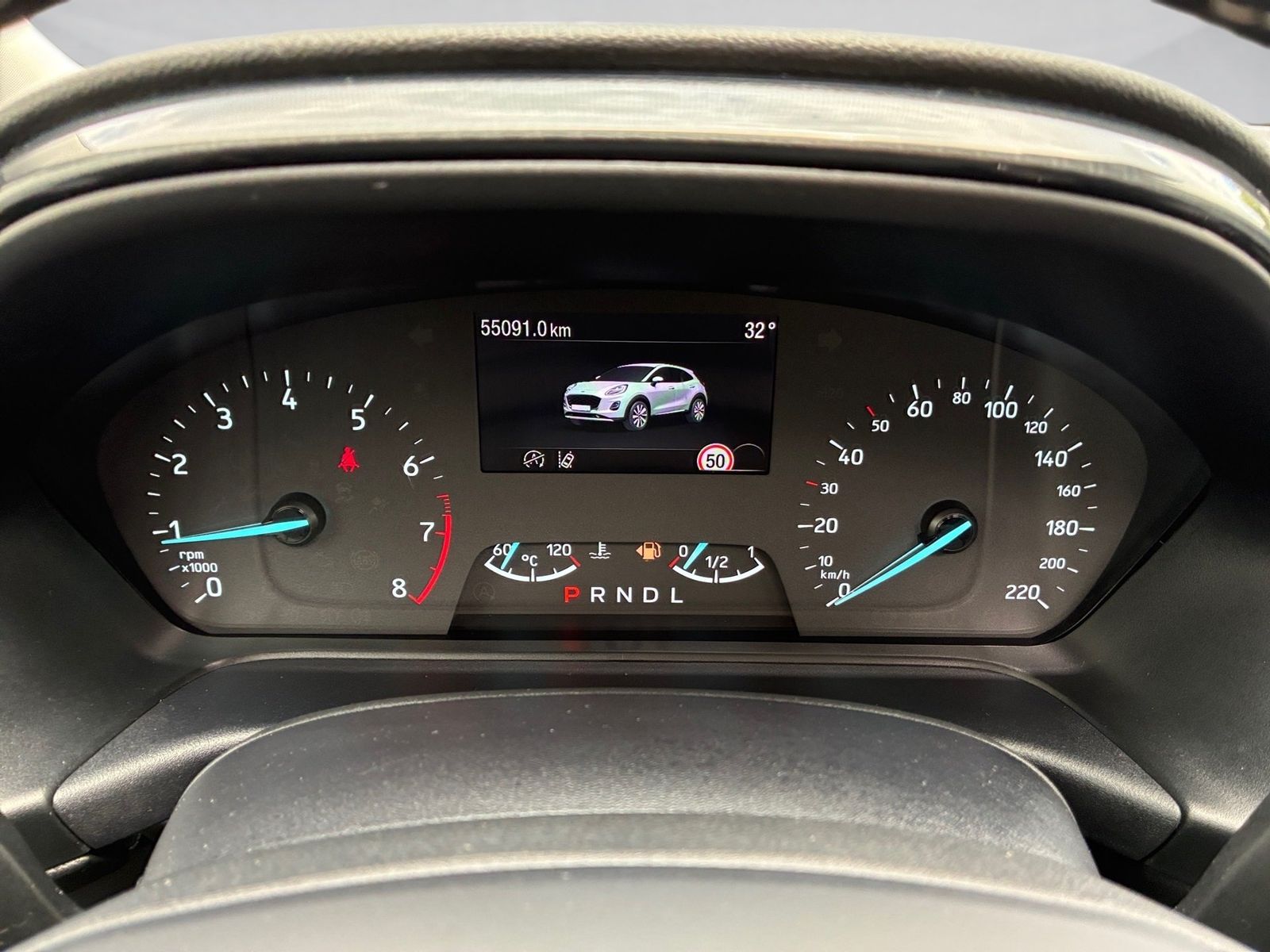 Fahrzeugabbildung Ford Puma 1,0Hybrid Titanium Automatik,Navi,Pano,Allw