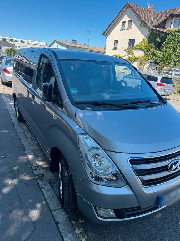 Image of Hyundai H-1 Starex