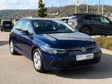 Volkswagen Golf VIII Life 2.0 TDI ACC*Winterpaket*LED - mit Diesel-Antrieb: Limousine, Winterpaket
