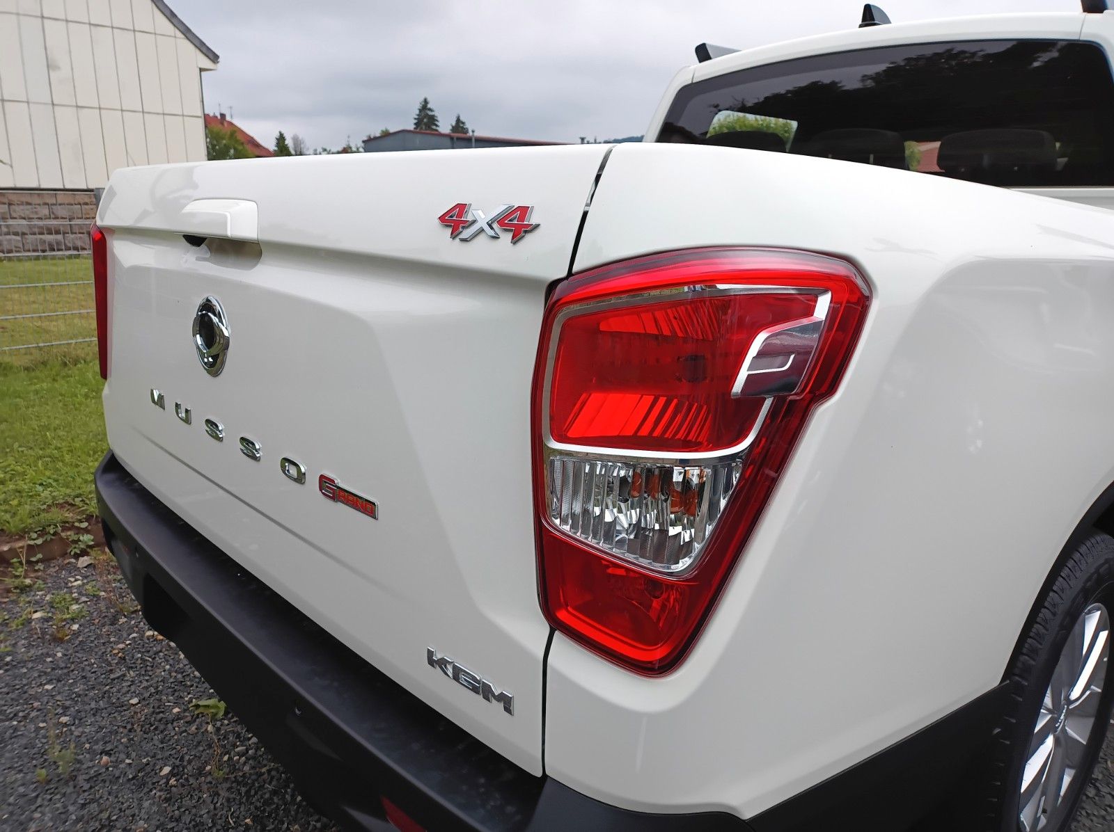 Fahrzeugabbildung KGM MUSSO GRAND CORE+ALLRAD+17ZOLL+R.KAMERA