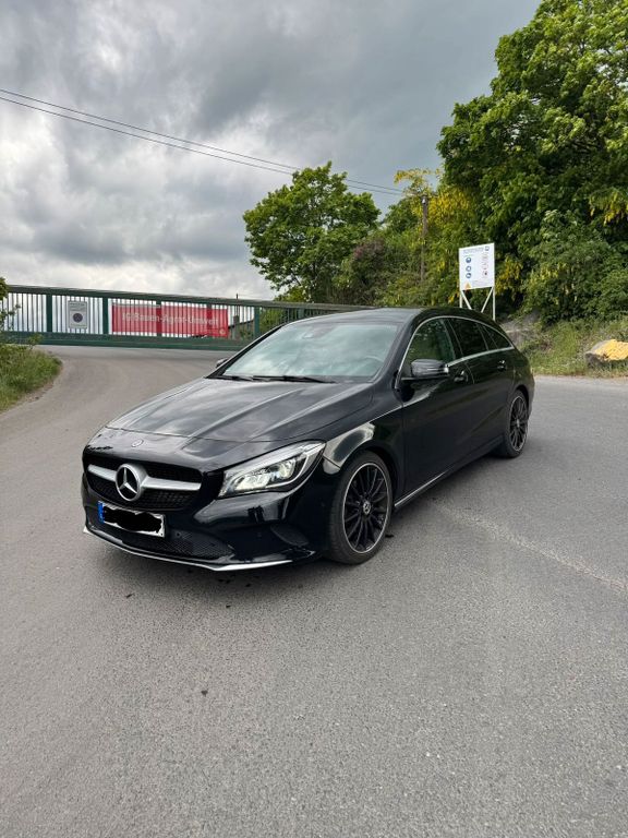 Image of Mercedes-Benz CLA 200 Shooting Brake