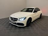 Mercedes-Benz C63 AMG Lim. *Klappe-Leder-Alcantara* - Mercedes-Benz C 63 AMG: Weiß