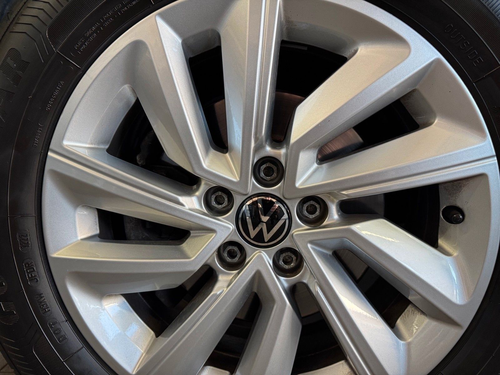 Fahrzeugabbildung Volkswagen T-Cross Life 1.5 TSI