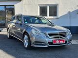 Mercedes-Benz E 220 CDI BlueEfficiency Avantgarde*AHK* - gebrauchte Mercedes-Benz E 220 aus dem Jahr 2013