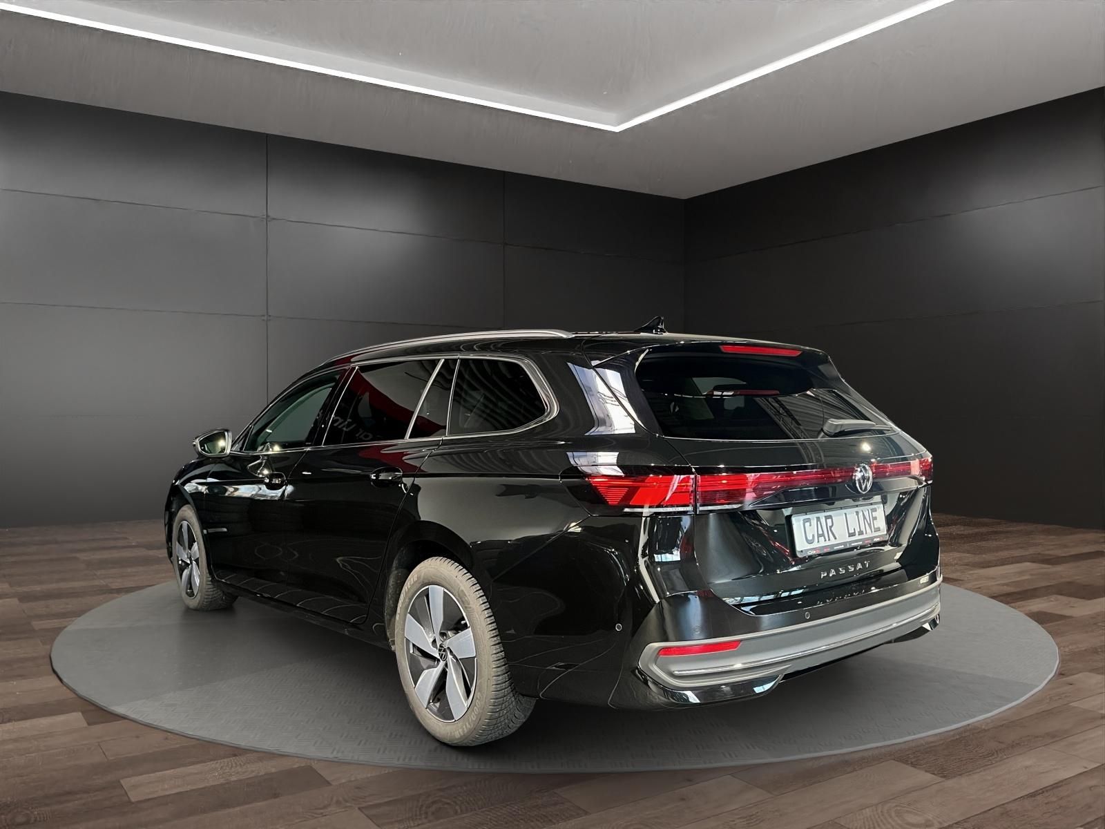 Volkswagen Passat Variant - Bild 6