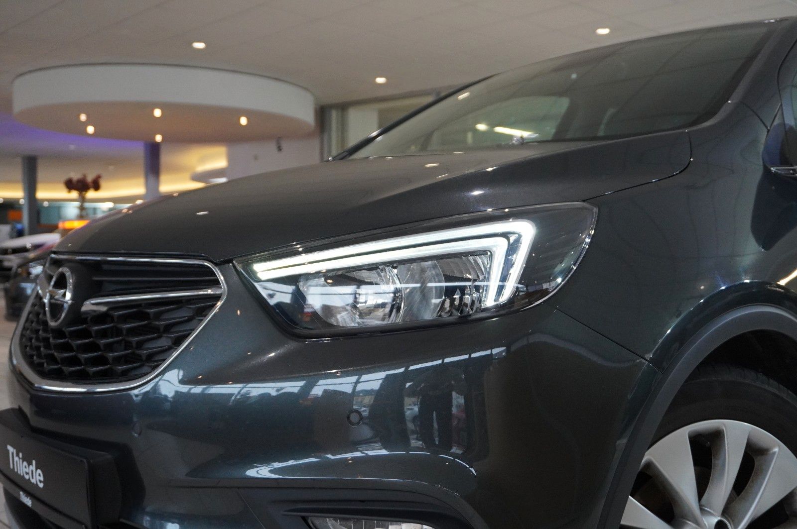 Fahrzeugabbildung Opel Mokka X 1.4 INNOVATION NAVI/LED/KAMERA/SPORT/SHZ