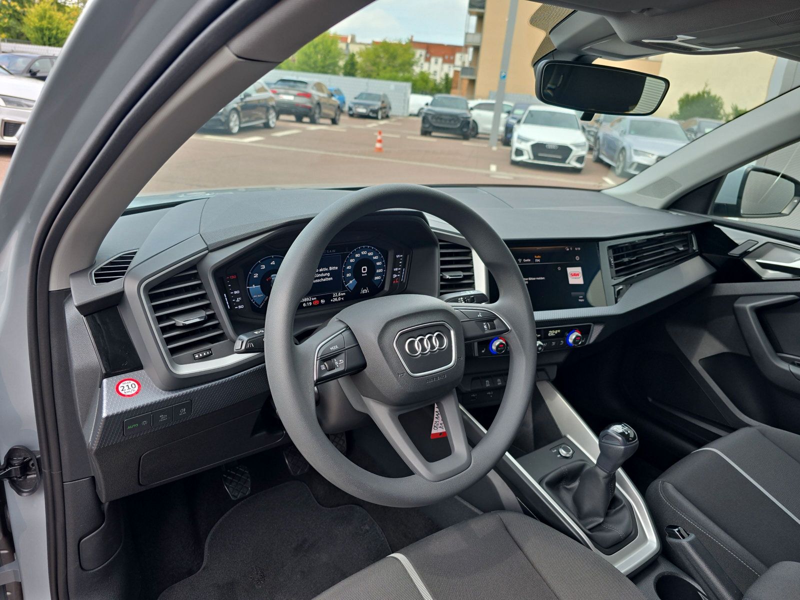Fahrzeugabbildung Audi A1 Sportback 25 TFSI advanced LED VIRTUAL SHZ