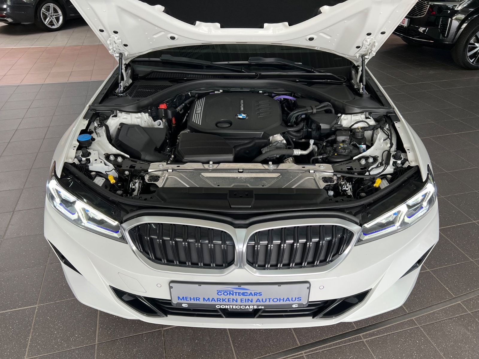 BMW 318 d Touring AHK+DA+ACC+HuD+KEYLESS+PARK ASSIST foto 5