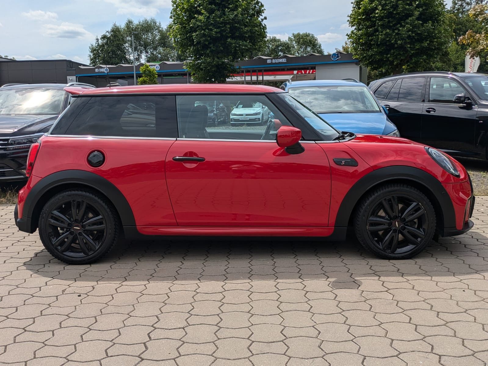 Fahrzeugabbildung MINI Cooper S John JCW HUD/PANO/ACC/KAMERA/LED/CARPLA