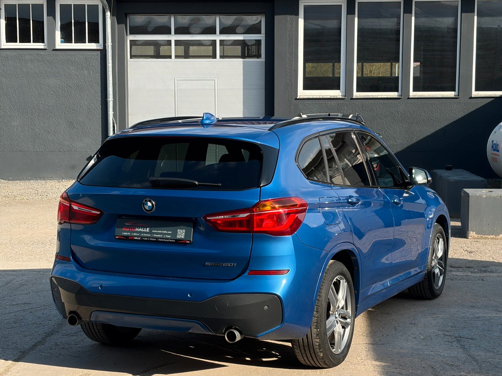 Fahrzeugabbildung BMW X1 sDrive20i M Sport Shadow LED Temp PDC