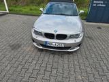 BMW 118d Cabrio - - mit Diesel-Antrieb: Gold, Cabrio
