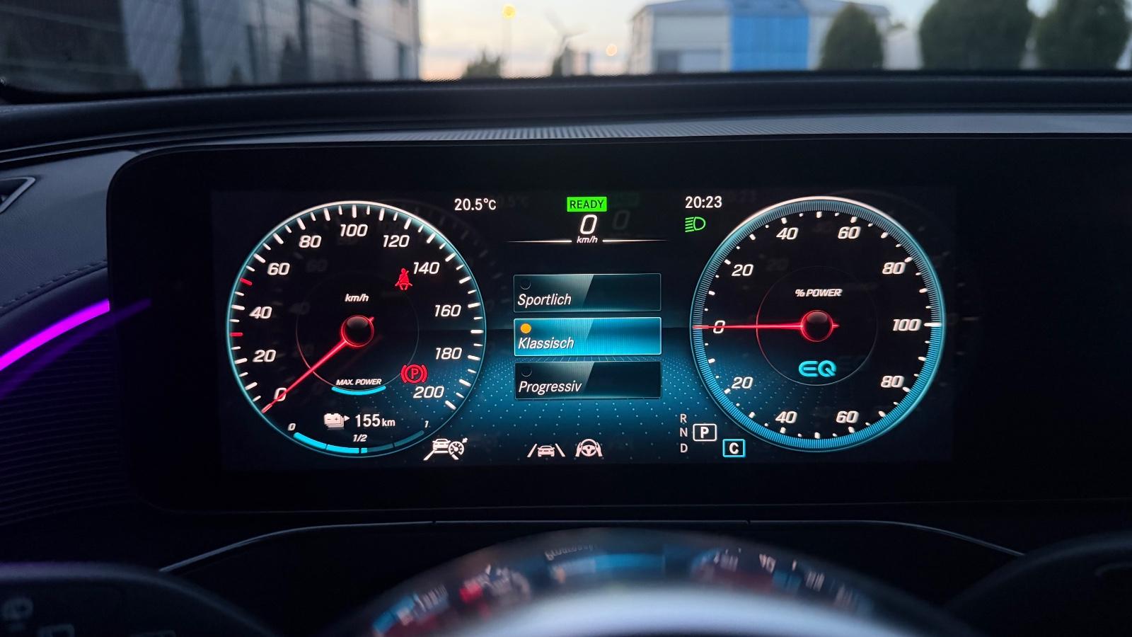 Mercedes-Benz EQC 400 4Matic AMG-LINE MULTIBEAM,360°,LEDER