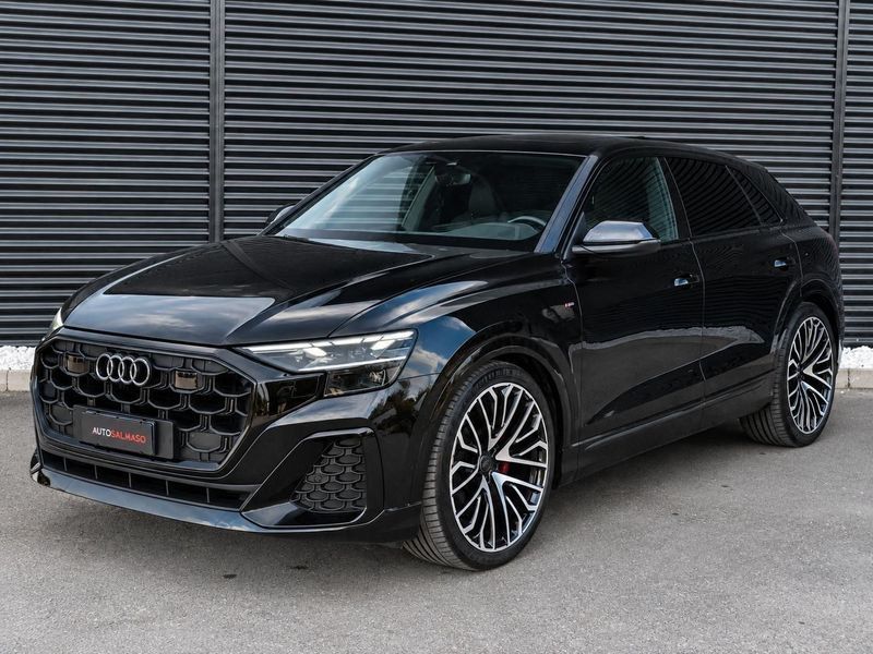 Image of Audi Q8