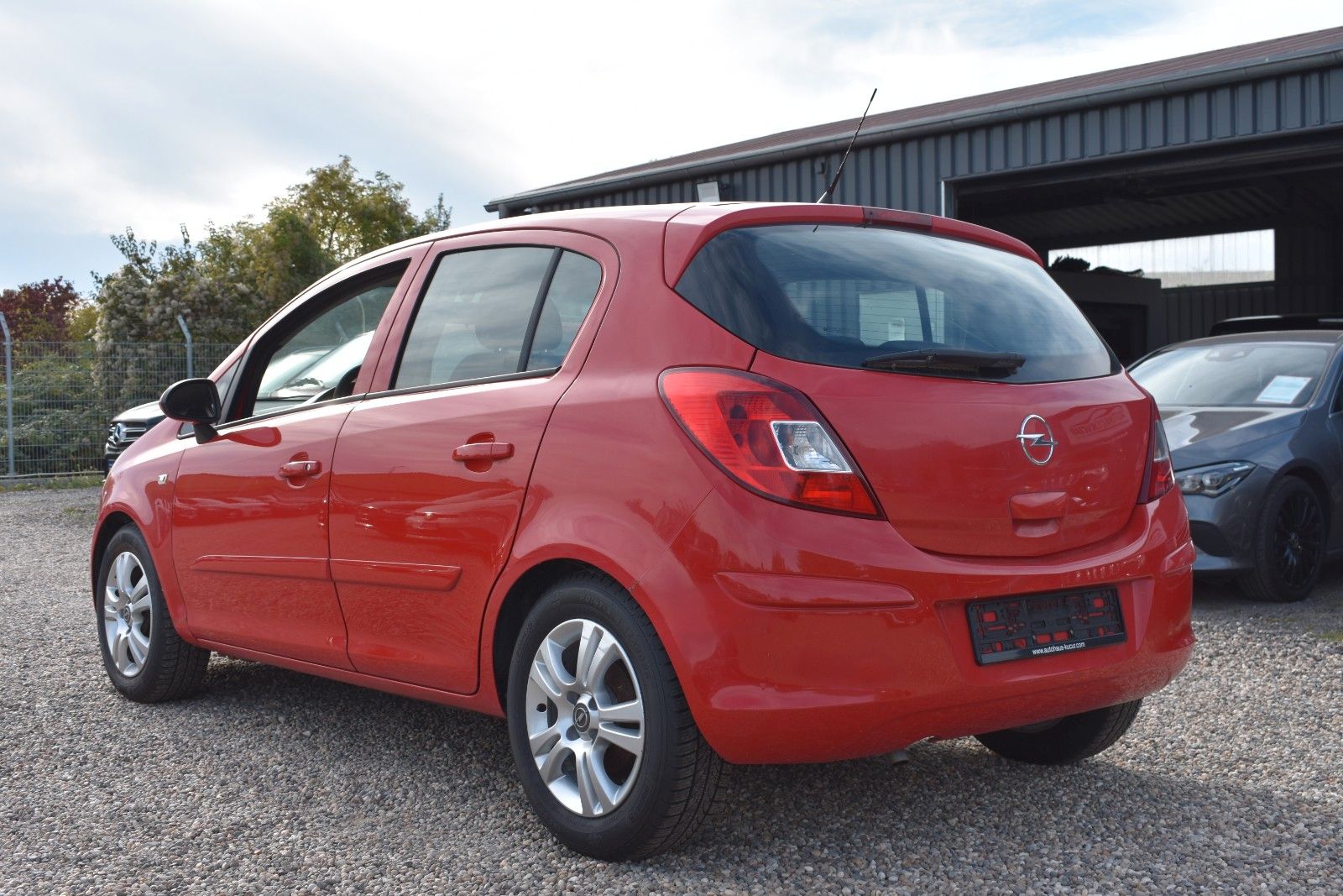 Fahrzeugabbildung Opel Corsa D Edition KLIMA