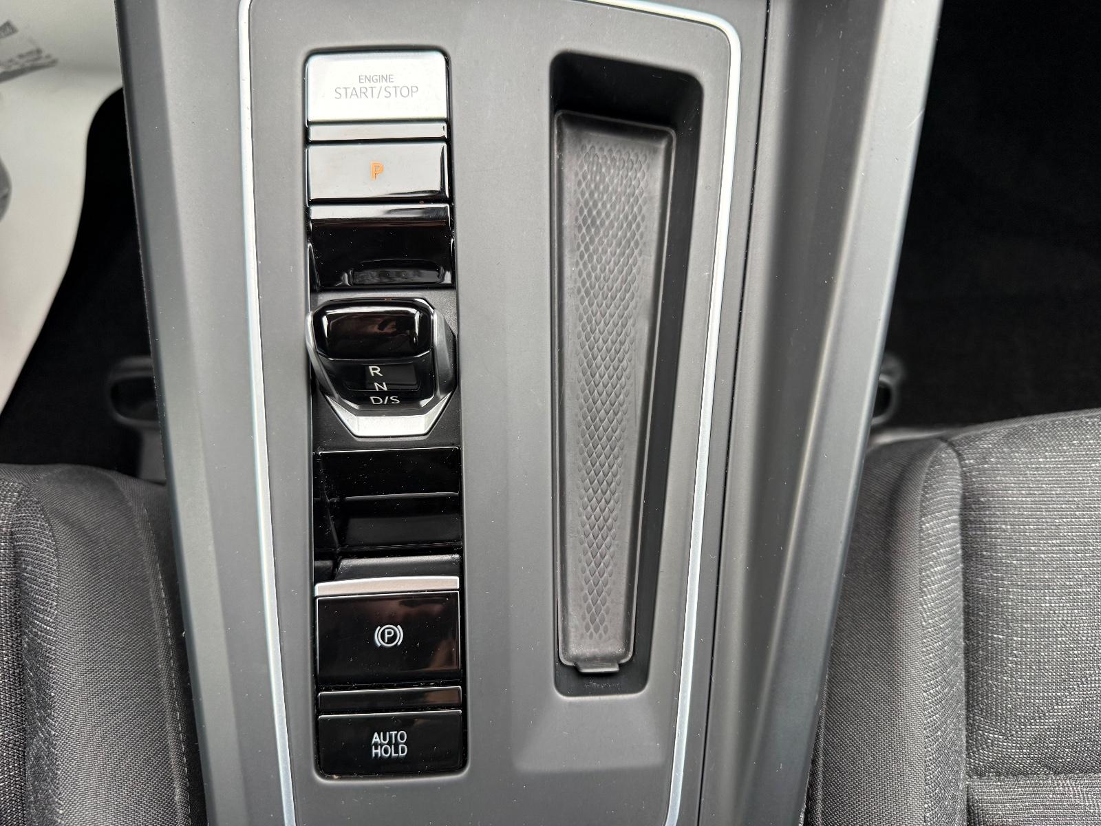 Volkswagen Golf VIII LIM. 1.5 TSI Life/DSG/ACC/NAVI/LED/ALU, миниатюра 25
