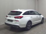Hyundai i30 1.5 T-GDI Intro Ed. Navi LED RFk SHZ - gebrauchte Hyundai i30 aus dem Jahr 2021