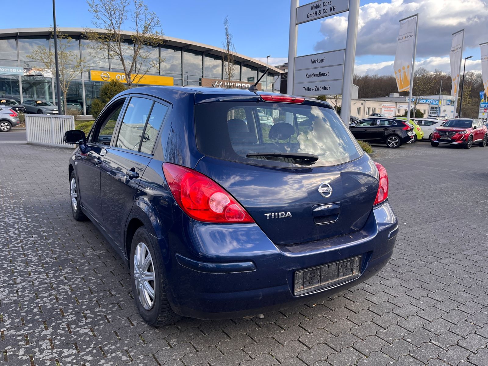 Fahrzeugabbildung Nissan Tiida Tekna KLIMA ALU