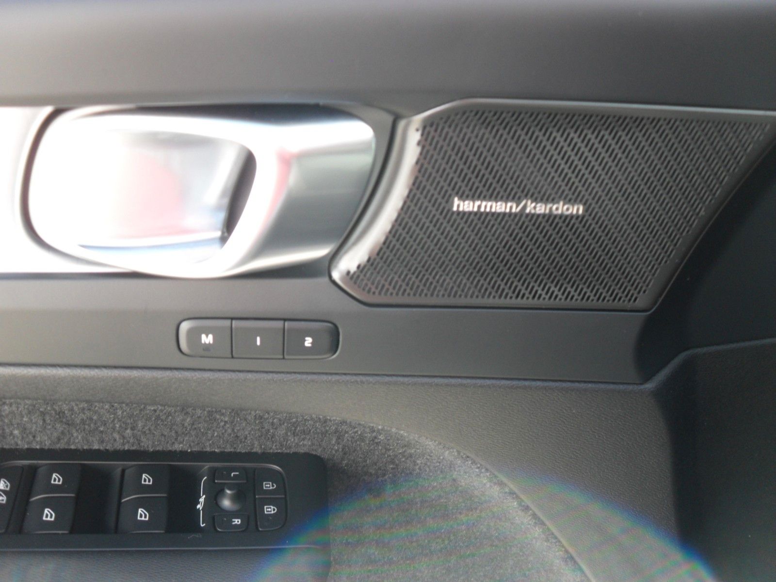Fahrzeugabbildung Volvo XC 40 Ultra Dark 2WD