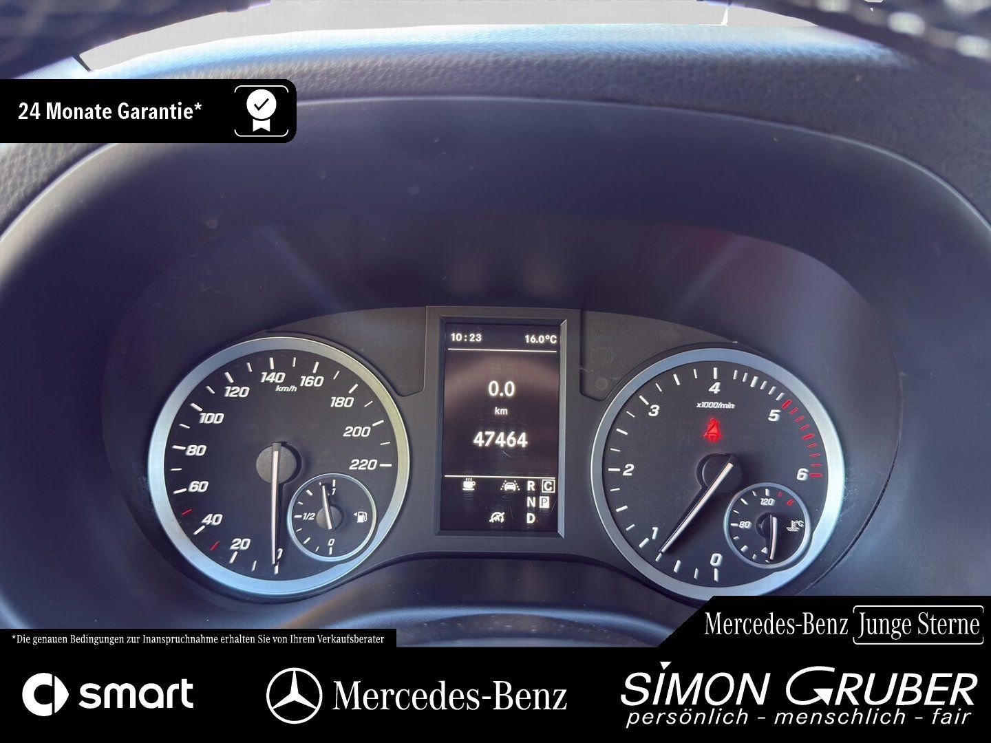 Fahrzeugabbildung Mercedes-Benz Vito 114 Tourer extralang Navi Kamera 8 Sitzer
