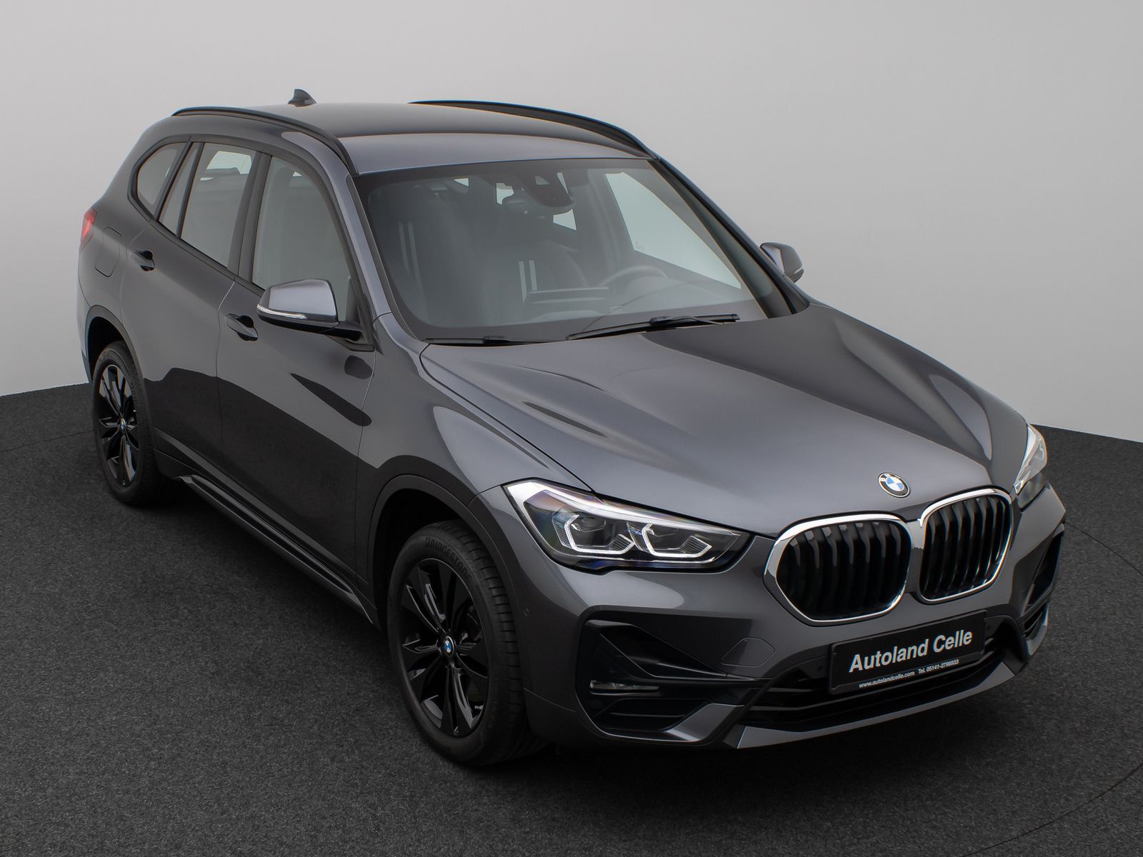 Fahrzeugabbildung BMW X1 sD20i SportLine Kamera HUD DAB HiFi Alarm LED