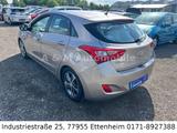 Hyundai i30 blue Trend - Hyundai i30 in Freiburg
