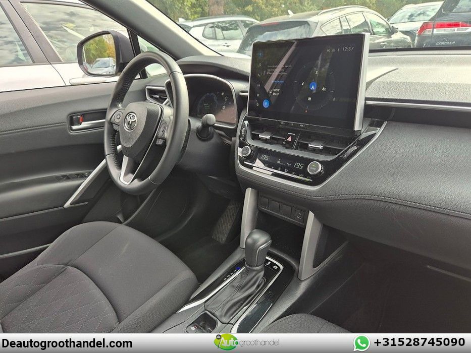Toyota Corolla Cross 1.8 Hybrid Safety Pack Dynamic imagem 3
