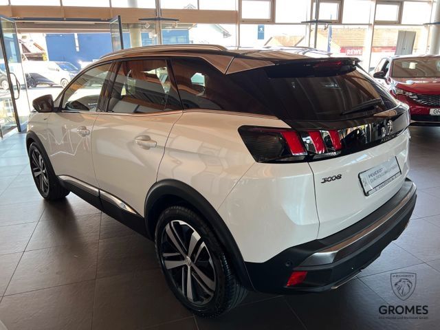 Fahrzeugabbildung Peugeot 3008 Hybrid4 300 GT ACC Focal Leder