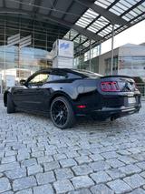 Ford Mustang V6 3.7 CARFAX Schaltgetriebe  - Ford Mustang Gebrauchtwagen in München