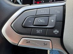 Fahrzeugabbildung Volkswagen T6.1 Multivan 150 PS DSG NAVI 3xKLIMA APP PDC