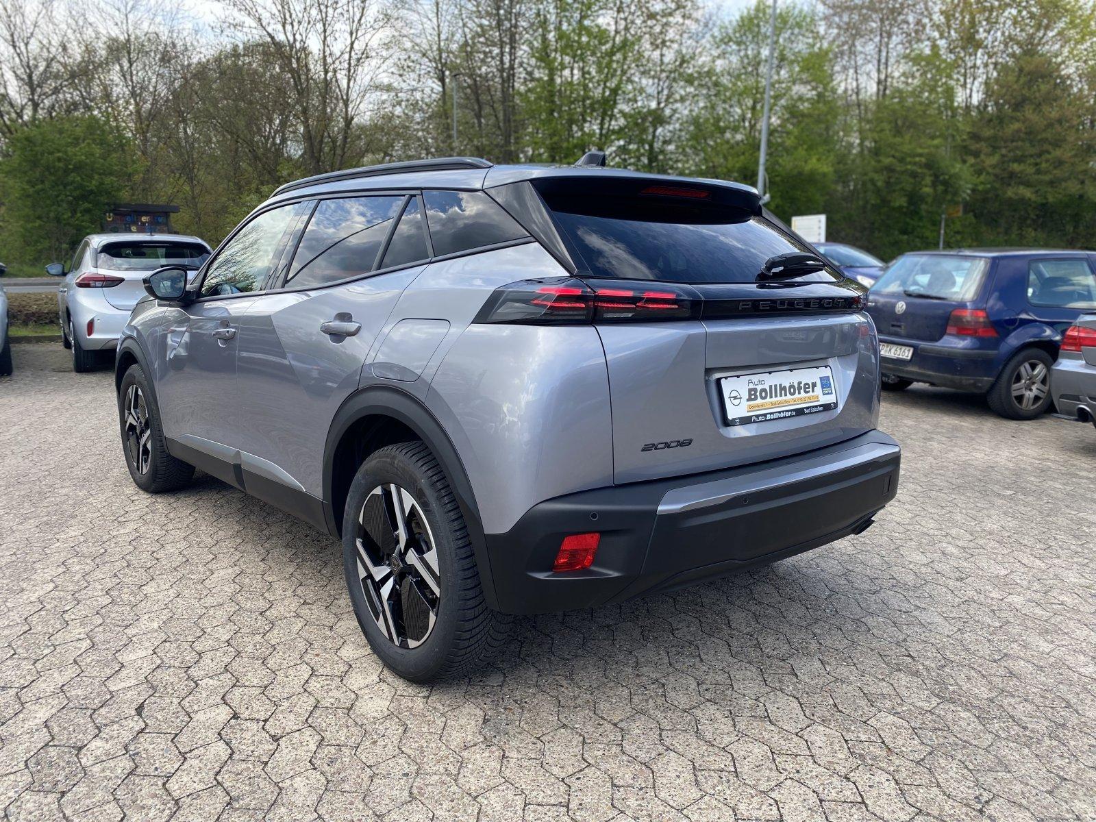 Peugeot 2008 1.2 Allure NAVI/PDC v+h/AllwetterR/KLIMA-AT