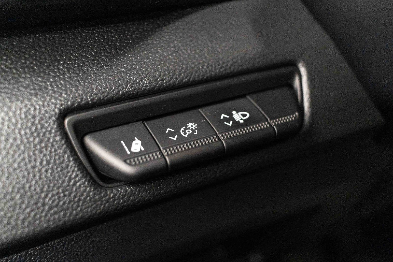 Fahrzeugabbildung Nissan Primastar Kombi L2H1 9-Sitzer /Navi/Kamera/ACC