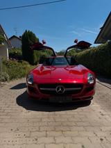 Mercedes-Benz SLS AMG 6.2 V8 - Coupe 1. Hand - Mercedes-Benz SLS AMG mit Benzin-Antrieb: Coupe