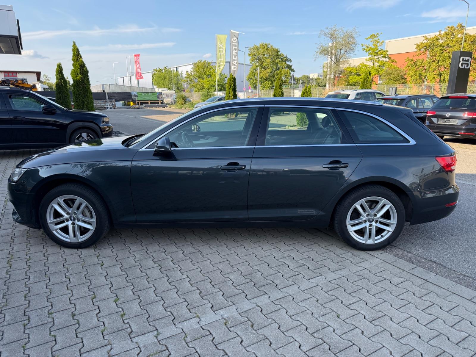 Audi A4 40 TDI Avant Sport - Virtual Cockpit