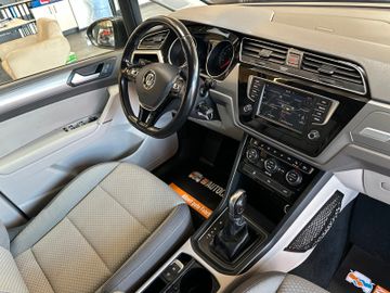 MYAUTOCENTER – Gebraucht- und Jahreswagen mit Werkstattservice in Pfaffenhofen Volkswagen Touran Comfortline BMTStart-Stopp *7 Sitzer*ACC