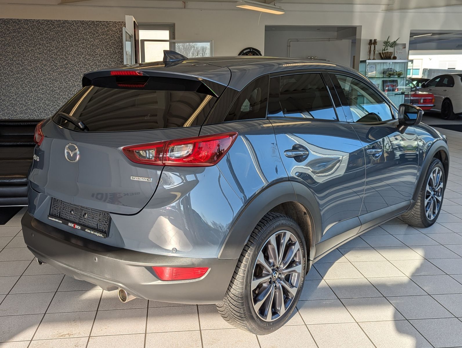 Fahrzeugabbildung Mazda CX-3 Ad'vantage Sonderlackierung PDC SHZ Navi