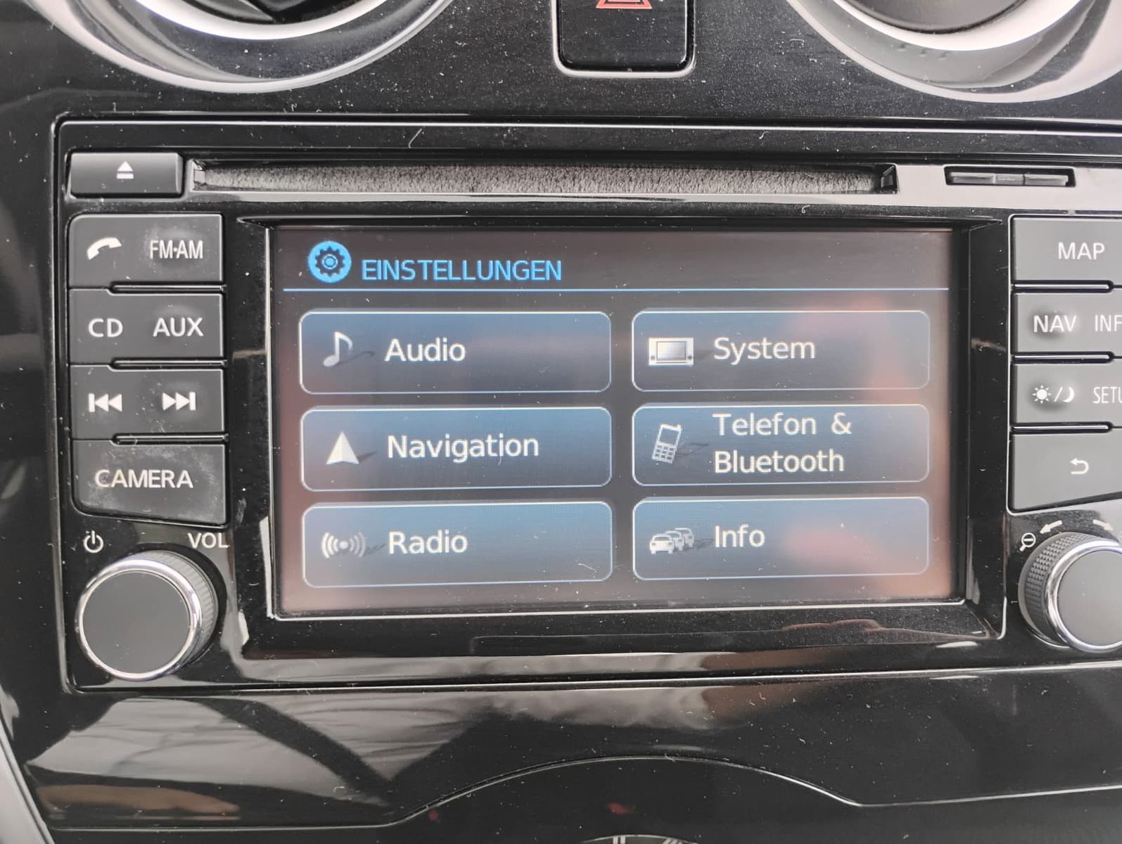 Nissan Note (03/2014, Benzin)