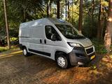 Peugeot Boxer 165ps 2018 euro6 silber metallic 5.4 meter - Peugeot Boxer mit Diesel-Antrieb: 2.5