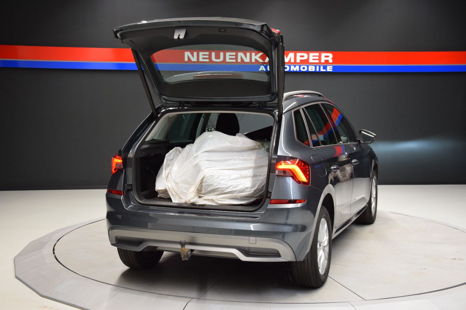 Fahrzeugabbildung SKODA Kamiq Ambition TDI DSG AHK Business Amundsen LED