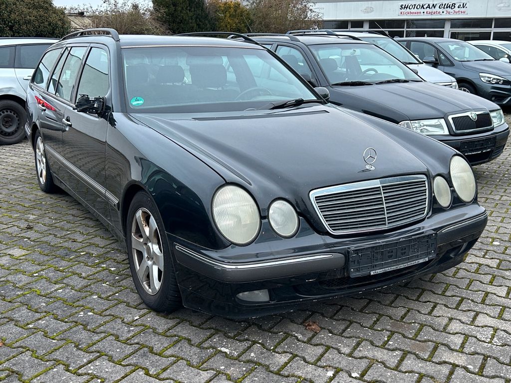 Mercedes-Benz E 200
