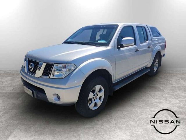 Nissan Navara Double Cab 4x4 autocarro