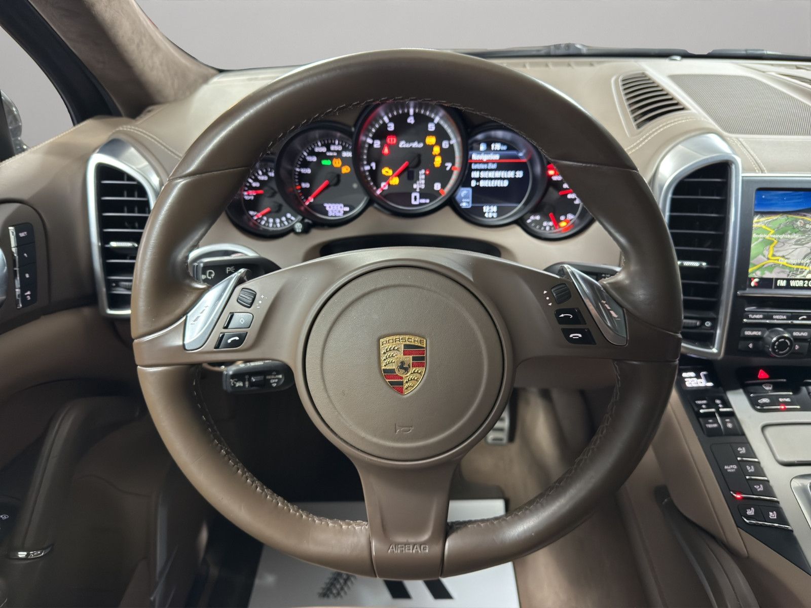 Porsche Cayenne Turbo Voll. Burmester AHK uvm. foto 10