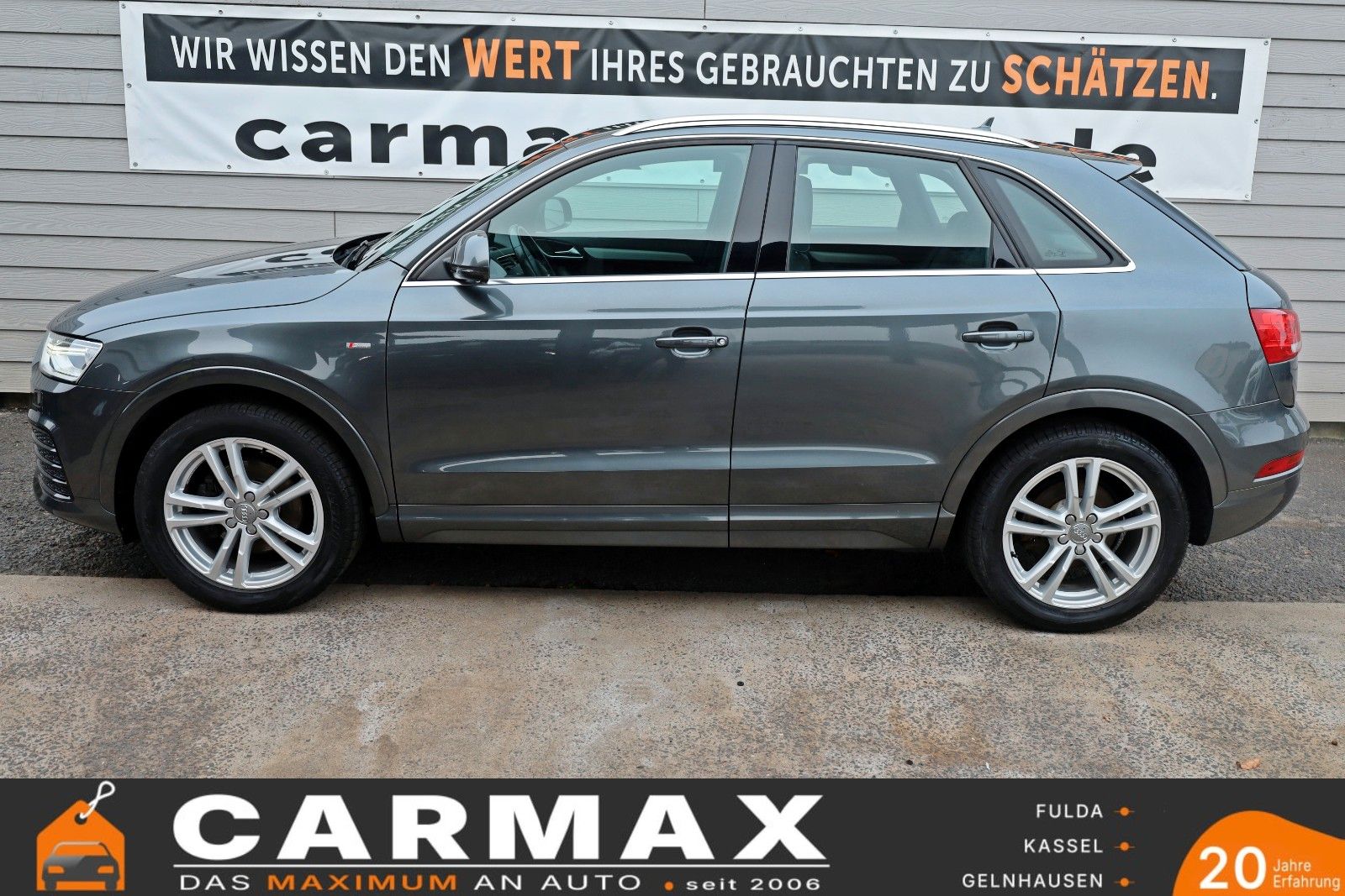 Fahrzeugabbildung Audi Q3 quattro S Line T.Leder,Navi,Xenon,SH,PDC,AHK