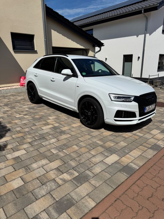 Image of Audi Q3