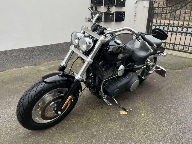 Harley-Davidson Dyna Fat Bob 5HD Jekill   Hyde FINANZ.AB129,-