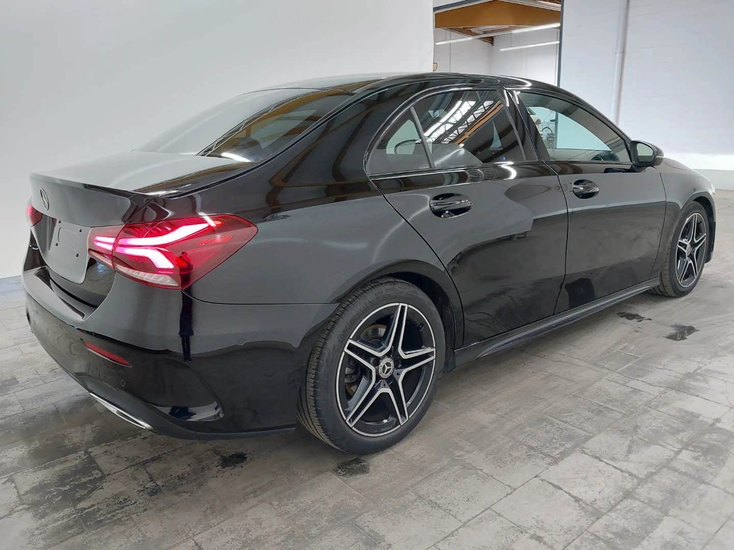 Mercedes-Benz A 250 Limousine AMG Navi,224PS M2023 foto 4