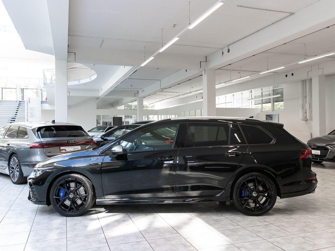 Volkswagen Golf VIII R Variant 2.0 TSI 4M Pano Leder DCC, миниатюра 3
