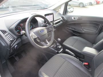 Ford EcoSport Titanium PDC + Kamera + Allwetter