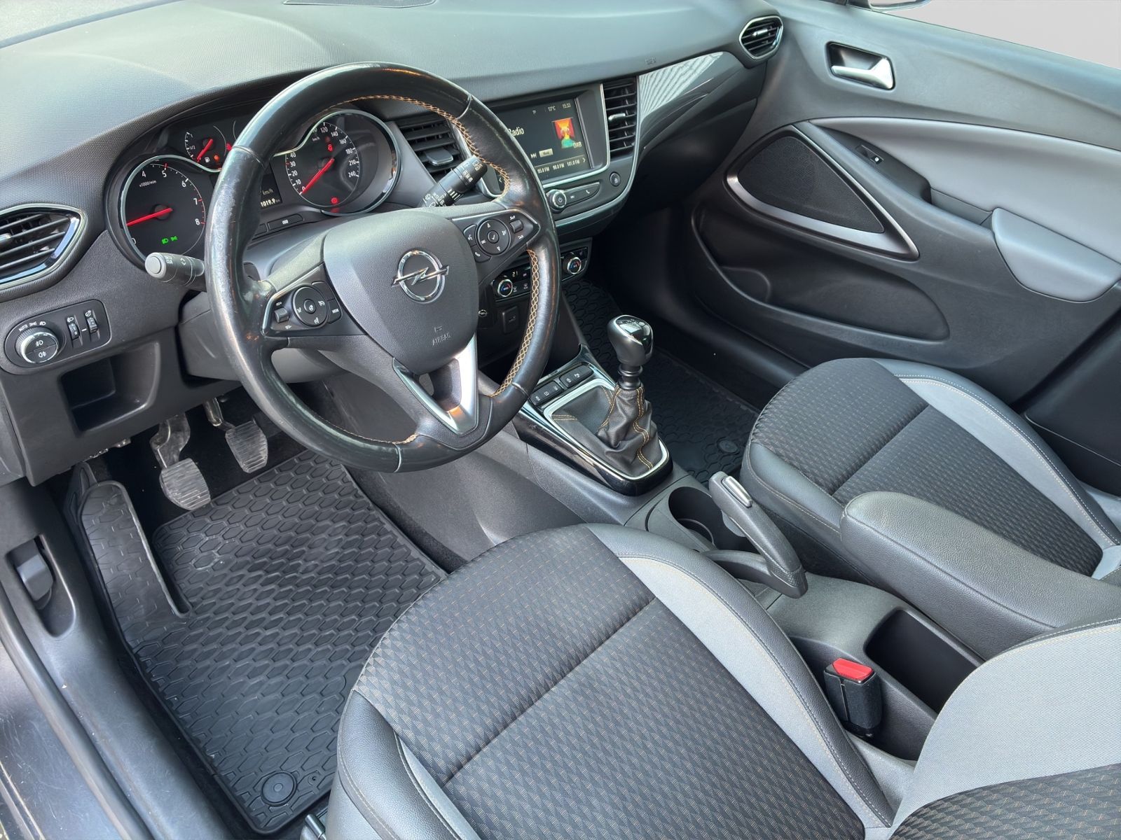 Crossland X 1.2 Turbo Innovation *LED*PDC*SH*