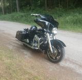 Harley-Davidson Street Glide - HARLEY-DAVIDSON 2010 STREET GLIDE