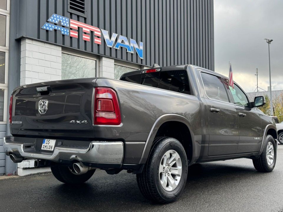 Fahrzeugabbildung Dodge RAM1500 CrewCab Laramie 5.7 HEMI 4x4 Pano